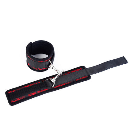 OHMAMA FETISH - ESPOSAS DE MUÑECA ESCÁNDALO