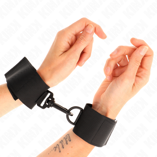 KINK - PUÑERAS DE NYLON NEGRAS