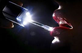 VOULEZ-VOUS - LIGHT SHINE WITH HOT-COLD EFFECT - VANILLA