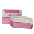Rosa und weiße verpackung von feminil intimgel monodose sticks 500 cosmetics wasserbasierte schmiermittelwärmung
