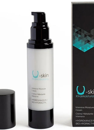 U-skin xtramoisturizing healing cream in a weiße flasche mit schwarzem pumpverschluss und schwarzer box mit türkisfarbenen akzenten