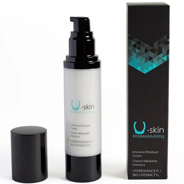 U-skin xtramoisturizing healing cream in a weiße flasche mit schwarzem pumpverschluss und schwarzer box mit türkisfarbenen akzenten