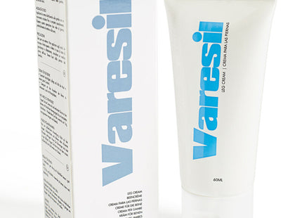 Weiße tube varesi beincreme 60ml mit elegantem design und kräftigem blauem branding für varizenpflege