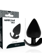 Schwarzer silikon analplug addicted toys 5,5 cm mit gebogener basis und spitz zulaufender spitze