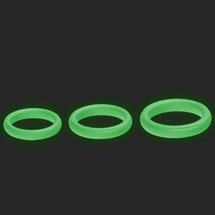 Three glowing green silicone rings in varying sizes from harmony dreifacher silikonring leuchtend collection