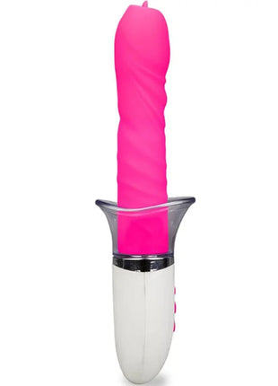 Ein pinker, strukturierter silikonstab mit klarem plastikfuß und weißem griff für armoNY liberty vibrator und stiefen mit der zunge