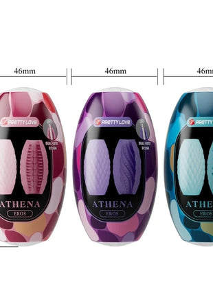 Drei bunte athena eros dual-entry vibrator im camouflage-design in pink, lila und blau im plastikverpackung