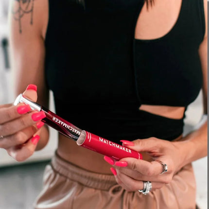 Rote und silberne lipgloss tube auge der liebe matchmaker red diamond pheromon parfum 10 ml