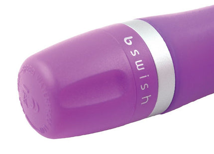 B swish bcute classic flieder lila plastik vibrator mit silbernem ring und eingraviertem swish logo