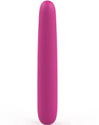 Ein schlanker magenta silikon vibrator mit matter oberfläche und glattem rundem design von b swish