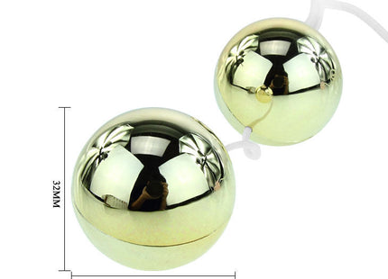 Baile goldener vibrator mit chinesischen bällen aus goldfarbenen glänzenden kugelperlen an weißer schnur