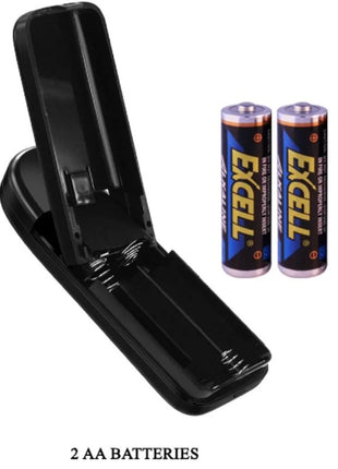 Schwarzer kunststoff akkuhalter für zwei aa batterien neben dem realistischen vibrierenden und aufblasbaren dildo 18.8 cm von baile