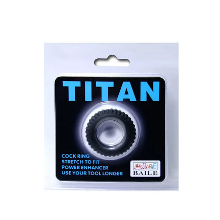 Schwarzer und silberner strukturierter cockring aus silikon in transparenter verpackung mit blauem titan branding