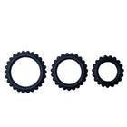 Set aus drei schwarzen silikon cockringen mit strukturierter zahnradkante von baile titan in 2,8 2,4 und 1,9 cm