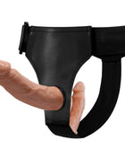 Baile schwarzes lederähnliches geschirr mit zwei pfirsichfarbenen silikon dildos für doppelte leidenschaft