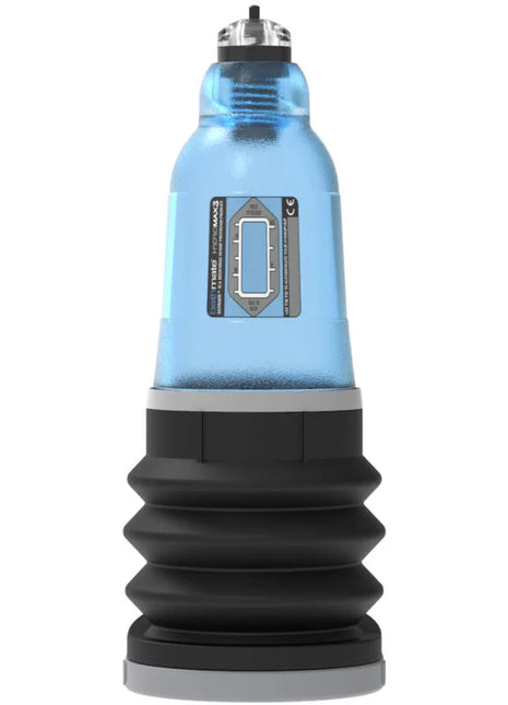 Bathmate hydromax 3 aqua blau mit blau transluzentem kunststoffkörper schwarzer gummibasis und silberner metalloberseite mit mastur max3 etikett