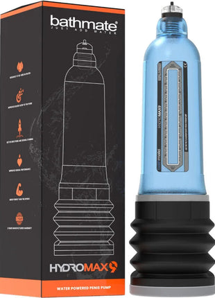Blaue transparente wasserbetriebene penis-erhöhungspumpe bathmate hydromax 9 mit schwarzer basis und grauen akzenten