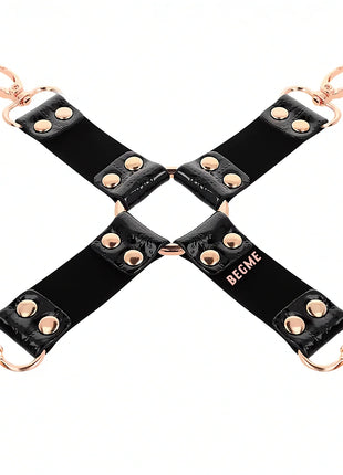 BEGME – Black Edition Hogtie-Verbinder aus veganem Leder & Neopren - Bondage-Set
