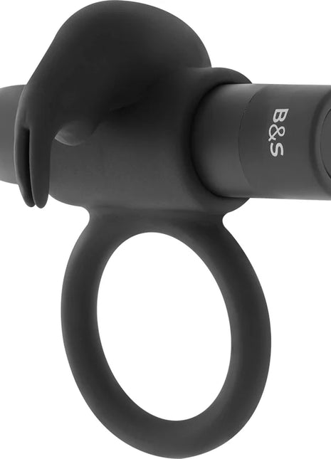 Schwarzer silikon vibrating ring von Black&Silver mit integriertem wand und 10 vibrationsmodi