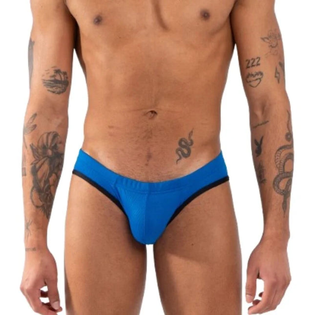 Formengebundene badehose burn 018 blue slip s in leuchtendem blau mit schwarzem rand