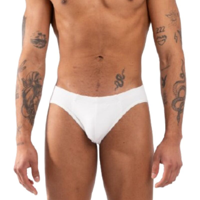 Weiße briefs burn 021 white slip s mit glattem, figurbetontem design aus atmungsaktivem material