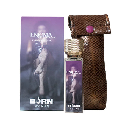 Ein schlanker transparenter glasflakon des burn enigma damenparfüms 20 ml mit goldfarbenem strukturiertem verschluss und lila etikett
