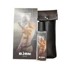 Schwarze ledertasche mit silberner druckknopfverschluss für burn leder herrenparfüm 20 ml