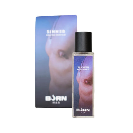 Klar glasflasche mit schwarzem deckel und lila etikett sinner eau de parfum von born man im 20 ml burn sinner herrenparfüm