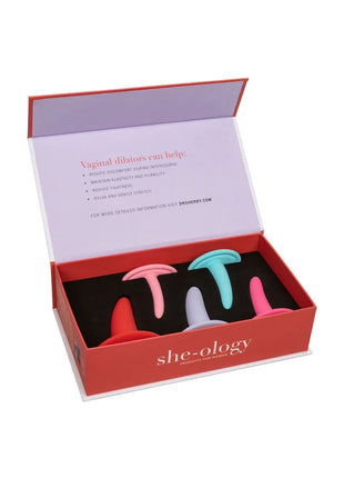 Set von vier bunten silikon vaginaldilatatoren in roter und weißer calexotics verpackung