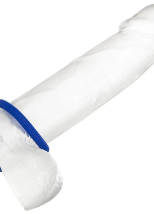 Klarer silikon dildo mit blauem strukturiertem ring am grund calexotics admiral dual cock cage blau
