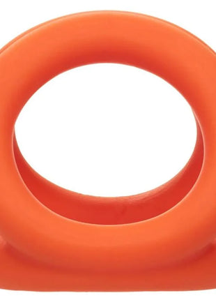 Helles orangefarbenes silikonring mit glattem rundem design und flachem boden von CalExotics Alpha Tri-Ring