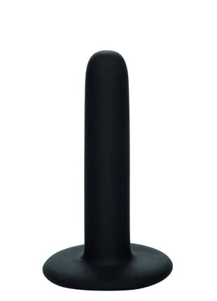Black silikon analplug mit glattem, konischem design und abgerundetem sockel aus dem calexotics boundless silikon-pegging-kit