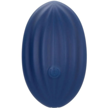 Tiefblauer ovaler silikonvibrator mit vertikalen rillen und zentralem einschaltknopf von calexotics cashmere samt curve blau
