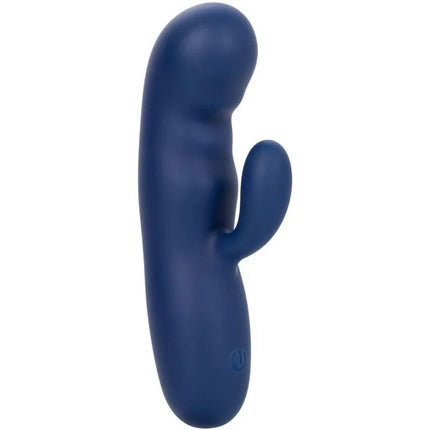 Blauer silikon rabbit vibrator mit power-button seitlich aus der calexotics cashmere-seiden-duo blau serie