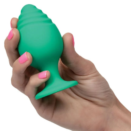 Grüner CALEXOTICS Cheeky Buttplug aus Silikon mit strukturierter Oberfläche und breitem Sockel für sicheren Halt