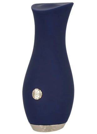 Navyblauer silikonvibrator mit silbernem emblem und basis von calexotics chic tulpe massager blau