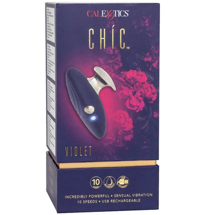 Calexotics chic violet stimulator ist ein dunkelblaues und silbernes vibrierendes gerät mit glänzendem finish und 10 geschwindigkeiten