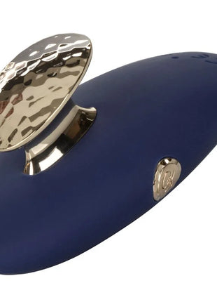Calexotics chic violet stimulator aus tiefblauem silikon mit goldfarbenem metallknopf und akzentkappe