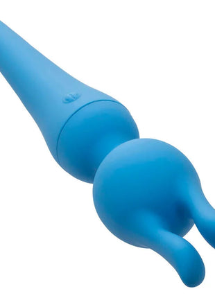 Blauer calexotics couture kit vibratorstab aus silikon mit spitz zulaufendem griff und abgerundetem doppelspitzenkopf