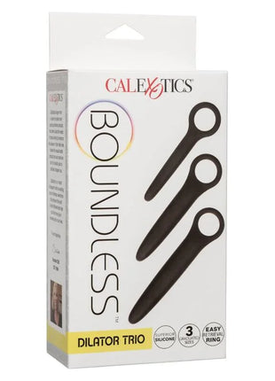 Calexotics dilator-trio in schwarzem silikon mit drei abgestuften größen und leichtem griffring für einfache handhabung
