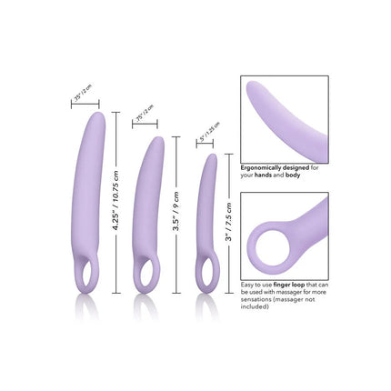Set mit drei lavendelfarbenen silikon-dilatatoren in verschiedenen längen mit ergonomischen fingergriffen von calexotics