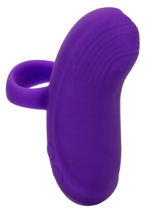 CalExotics Envy Handmassager lila Silikonring mit ergonomischem Design und dezenten strukturierten Rillen