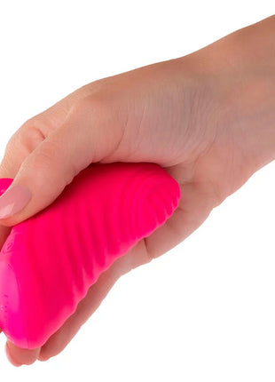 Vibranter rosa silikon stressball mit geriffelter oberfläche calexotics envy handmassager mit rollball und 7 vibrationen