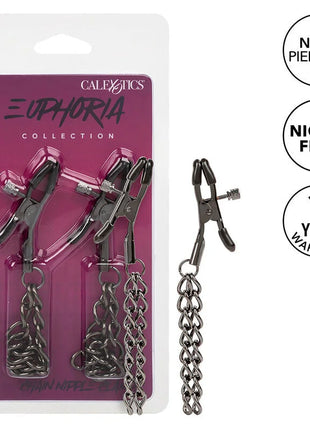 Schwarze metal non-piercing ketten-nippelklammern mit kettenanhängern aus der euphoria kollektion von calexotics