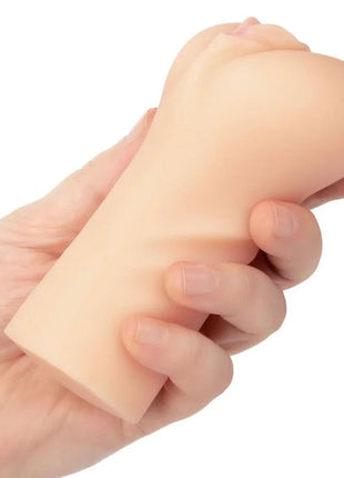 Beige silikonspielzeug mit realistischen konturen und glatter leicht glänzender oberfläche von calexotics günstig genießen