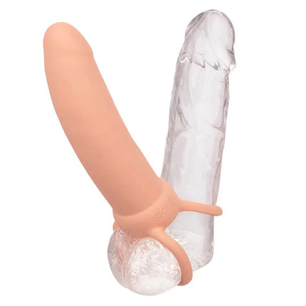 CALEXOTICS - MAXX THICK DUAL PENETRATOR 10 VIBRATIONEN FLEISCH - Penishülle mit Verlängerung
