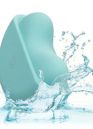 Eine schlanke matte teal silikon ovation applause stimulator von calexotics mit ergonomischem design