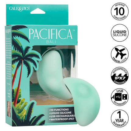 Ein mintgrüner liquid silicone calexotics pacifica bali teaser personal massager mit glattem ergonomischem design und 10 funktionen