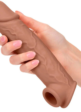 Tan silikon dildo mit realistischer strukturierter oberfläche und abgerundetem kopf von calexotics