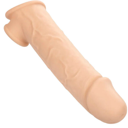 Beiger silikon dildo in phallusform mit realistischer struktur und spitz zulaufendem kopf von calexotics performance maxx